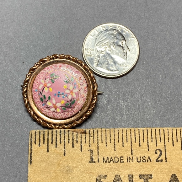 Victorian handpainted pink flower c clasp pin - Picture 2 of 4